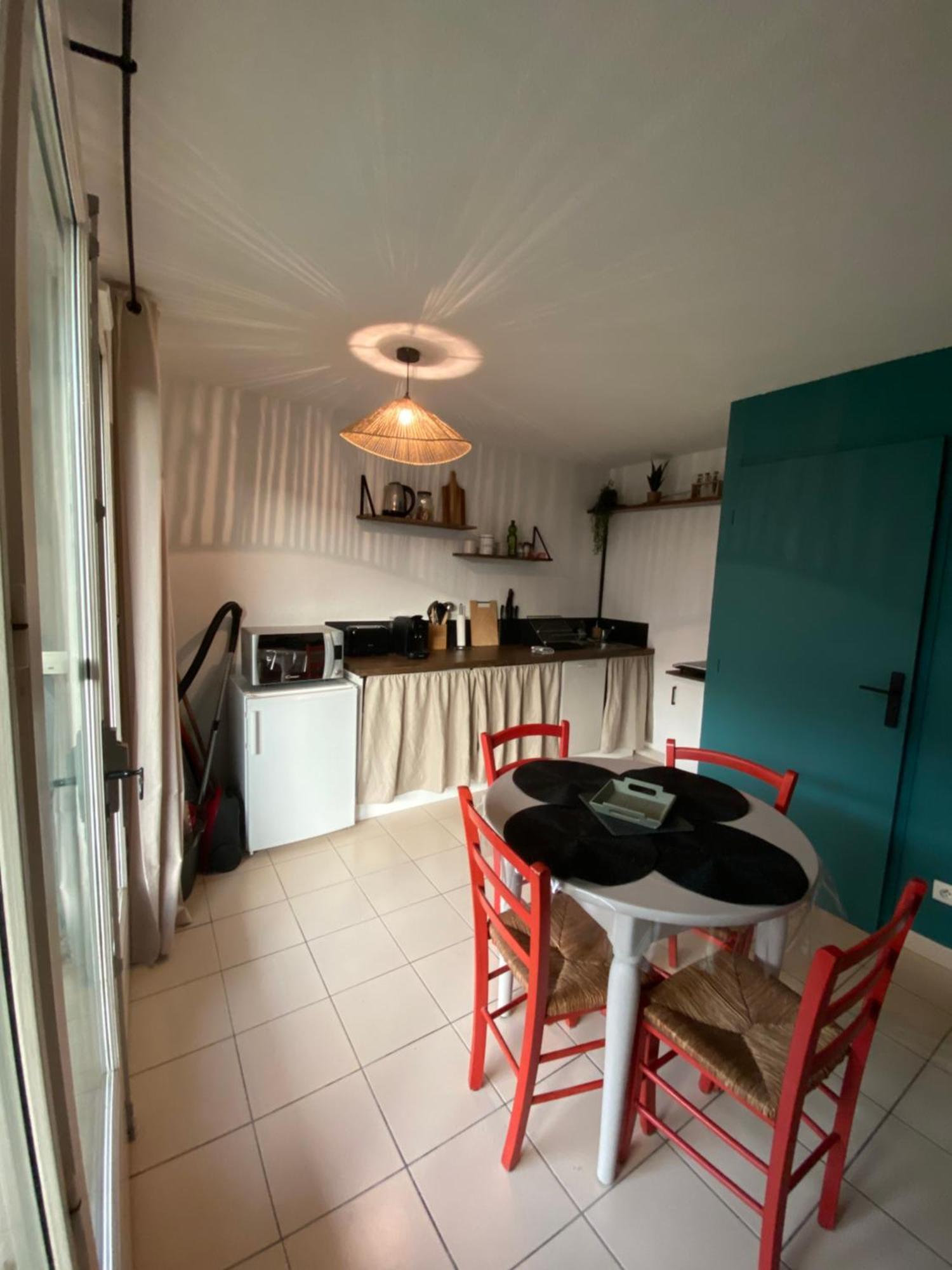 Belle Marina En Bord D'Etang Villa Le Barcares Exterior photo
